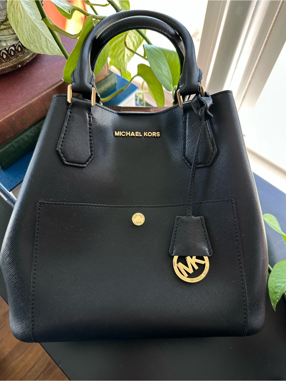 Michael Kors Black Greenwich Saffiano Leather Tote Handbag